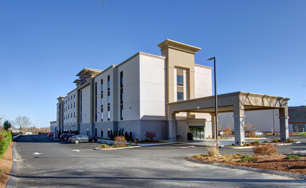 Hampton Inn & Suites Boston/Stoughton Exterior photo